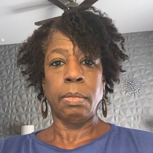 Meet your Posher, Yvette